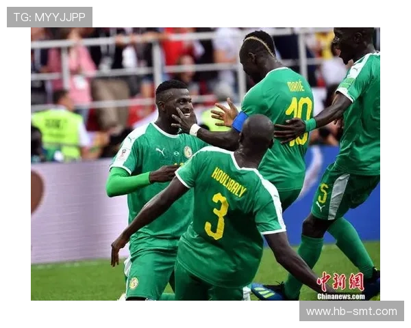 塞内加尔队友谊赛穿两星球衣迎战秘鲁